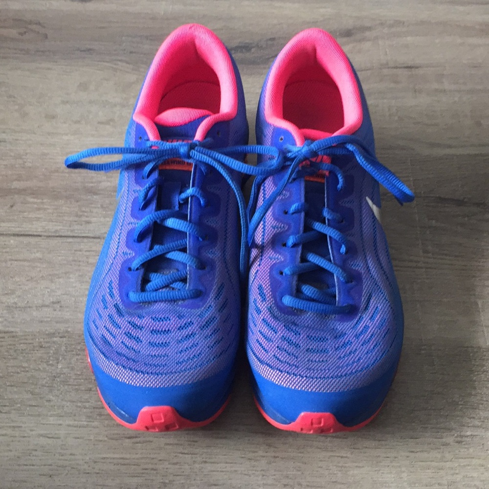 Nike trailwind 6 size 10.5 - used/good condition